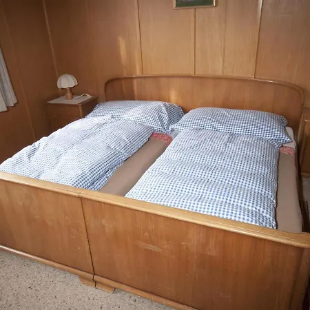 Apartment Chalet Baergli カンデルシュテッグ